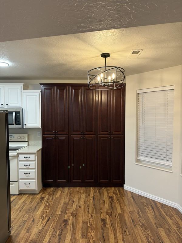 276 N Bliss Ct - Photo 7 of 23
