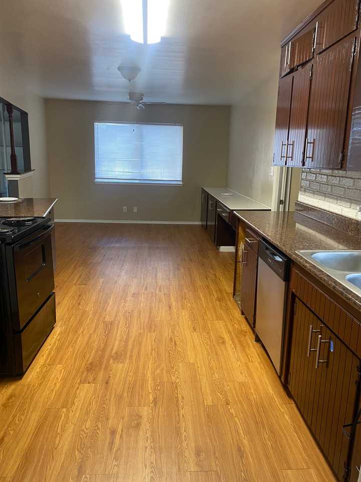 507 W San Jose Ave - Photo 4 of 9
