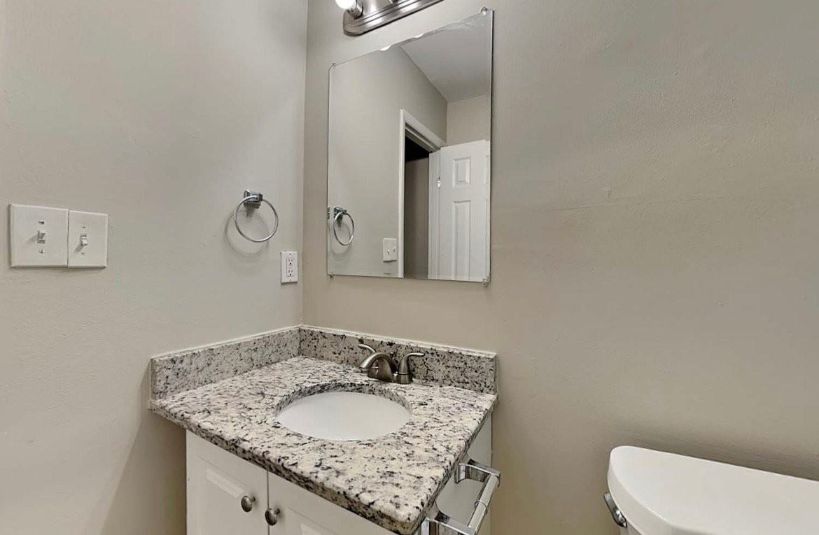 261 Howell Ter Sw - Photo 7 of 8