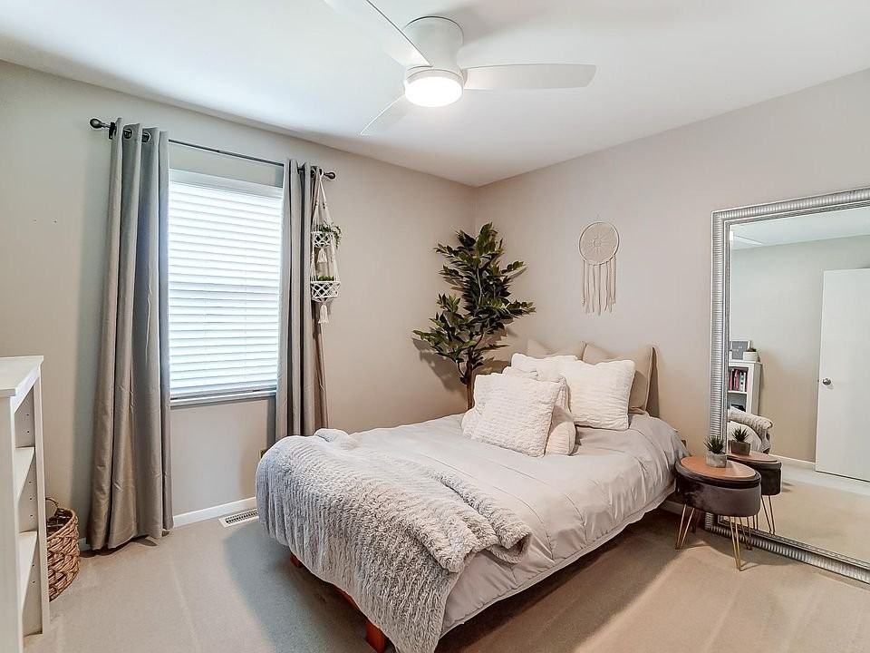 1599 Yellowglen Dr - Photo 3 of 25