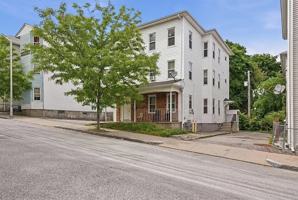 featured image of 31 Aetna St #3