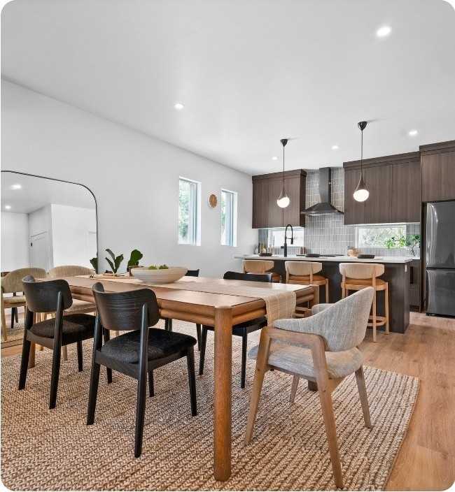 529 E Warnock Ave - Photo 2 of 13