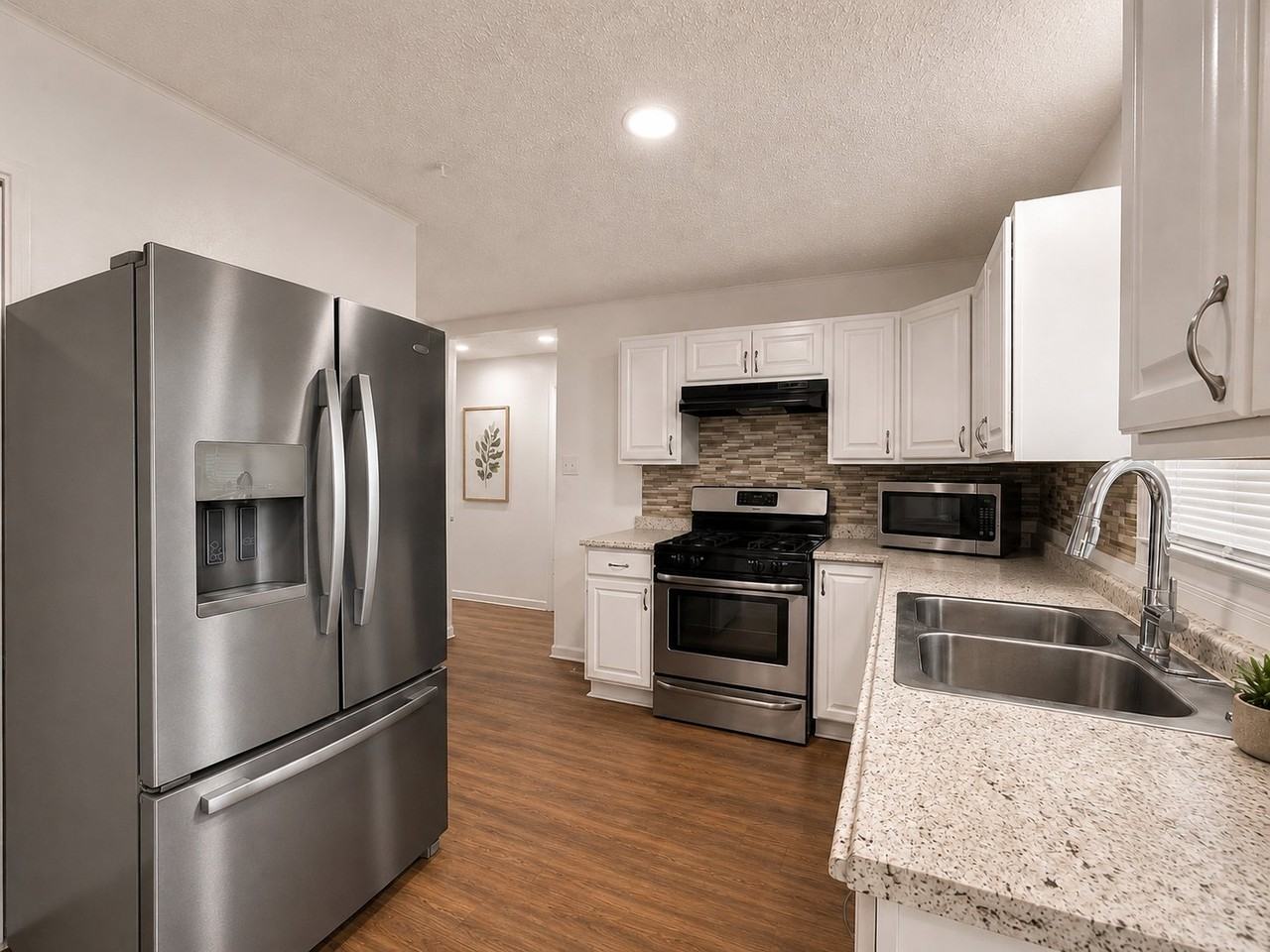 4235 Rookwood Ave - Photo 7 of 17