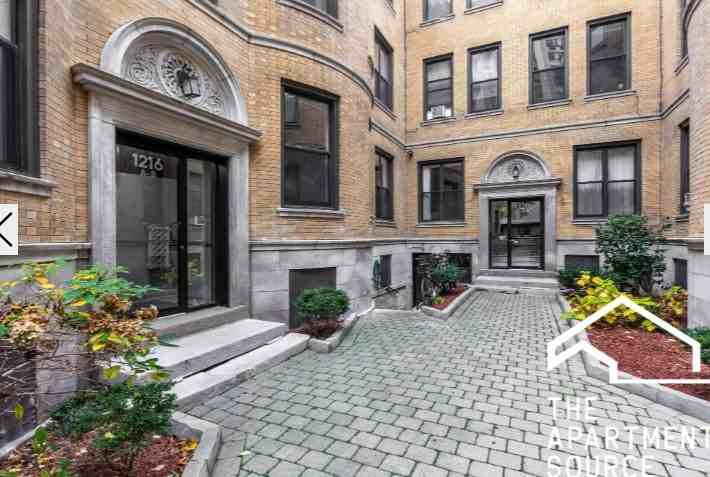 1222 N Dearborn St #A5 - Photo 3 of 13