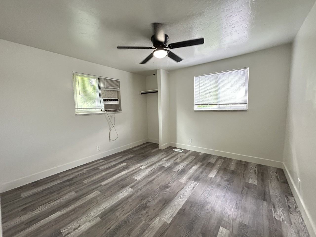 1340 S St #12 - Photo 5 of 8