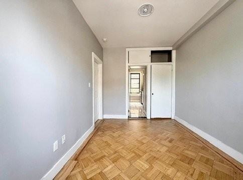 3008 Avenue K #2F - Photo 7 of 8