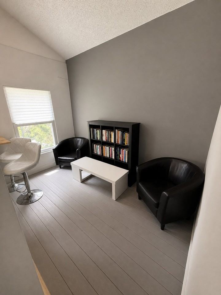 2700 Buttonwood Ave #1 - Photo 3 of 6