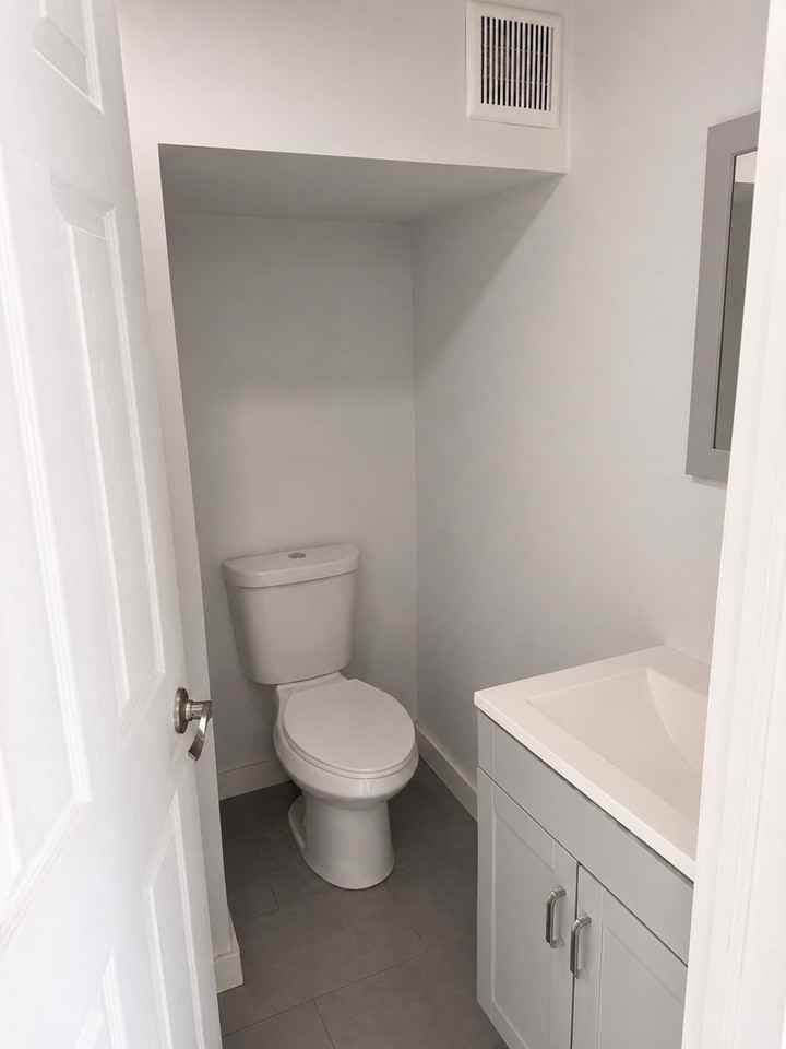 2700 Buttonwood Ave #1 - Photo 5 of 6