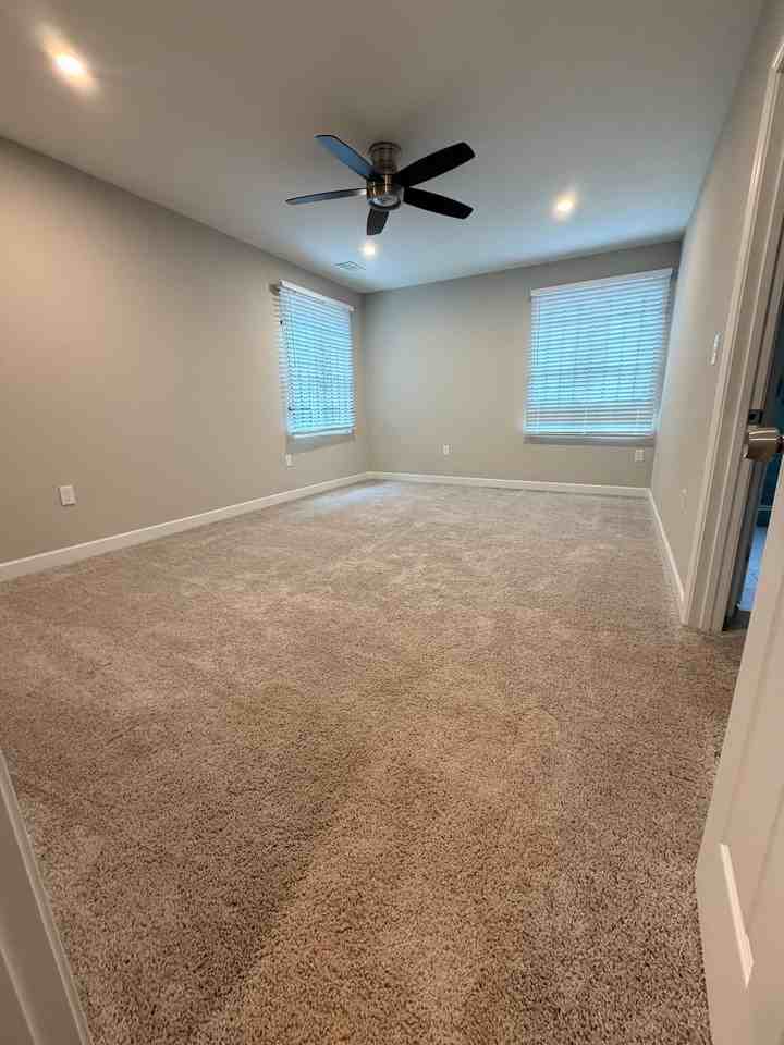 1104 Oak Knoll Ter Se - Photo 3 of 7