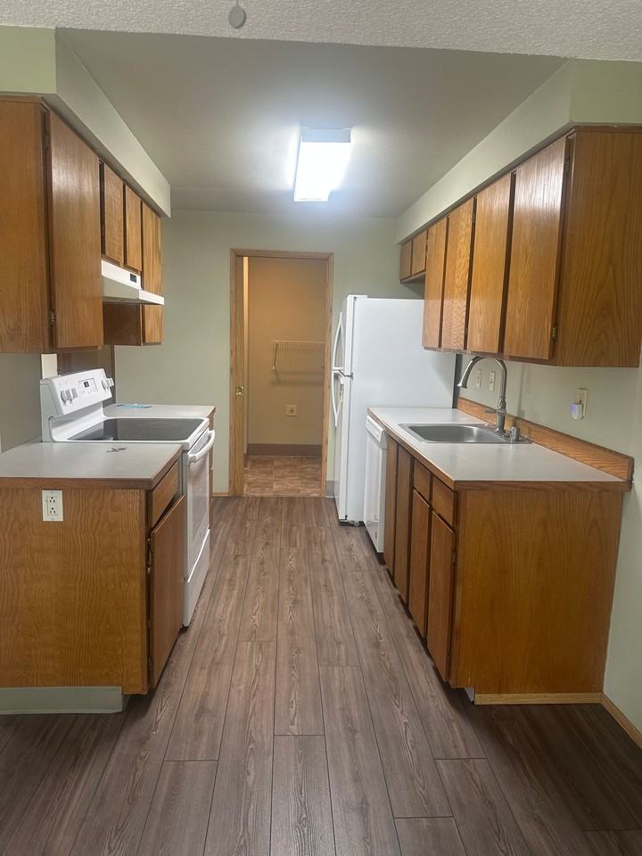 2816 Caples Ave - Photo 2 of 13