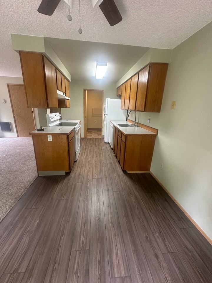 2816 Caples Ave - Photo 5 of 13
