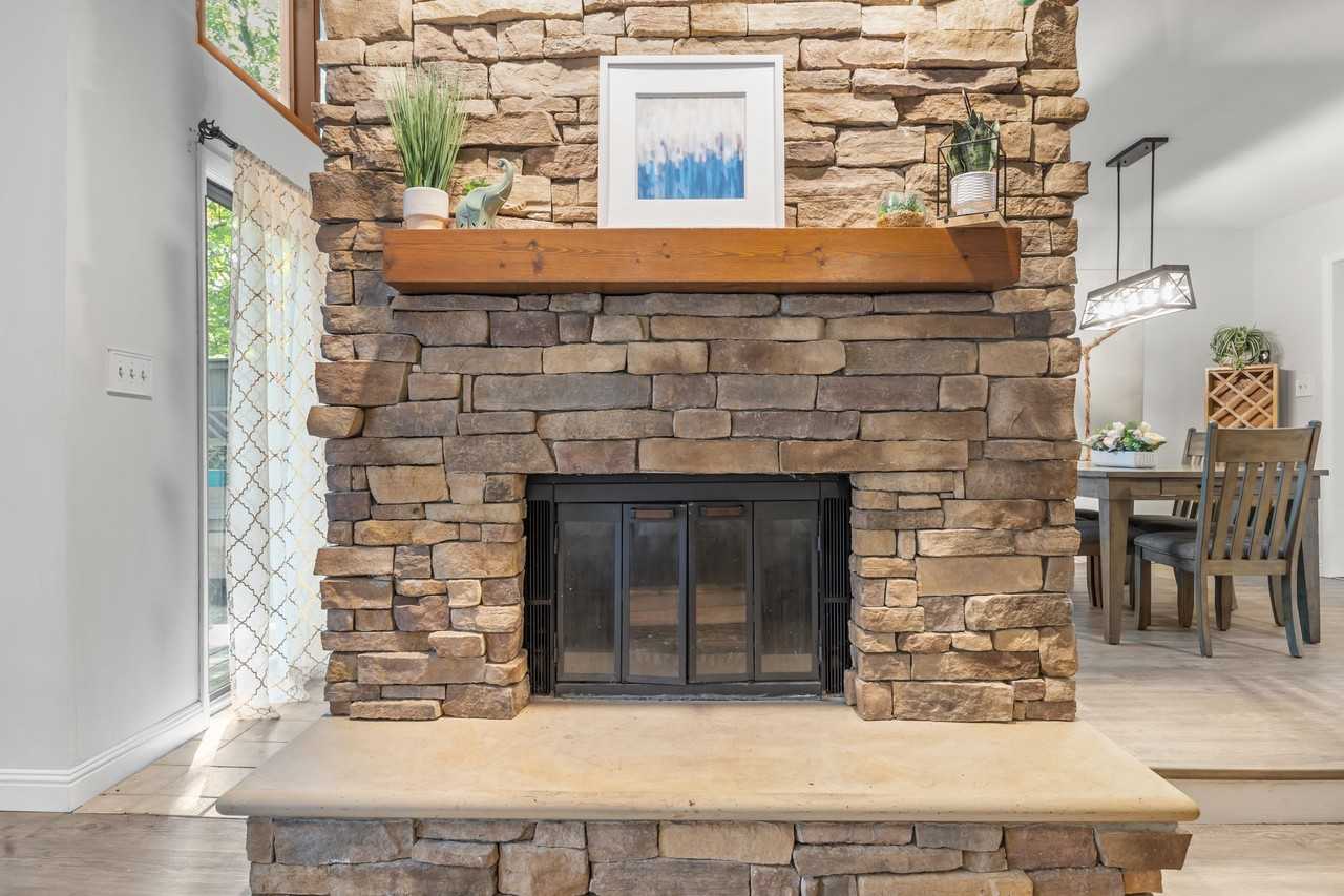 4321 Sunscape Ln - Photo 7 of 14