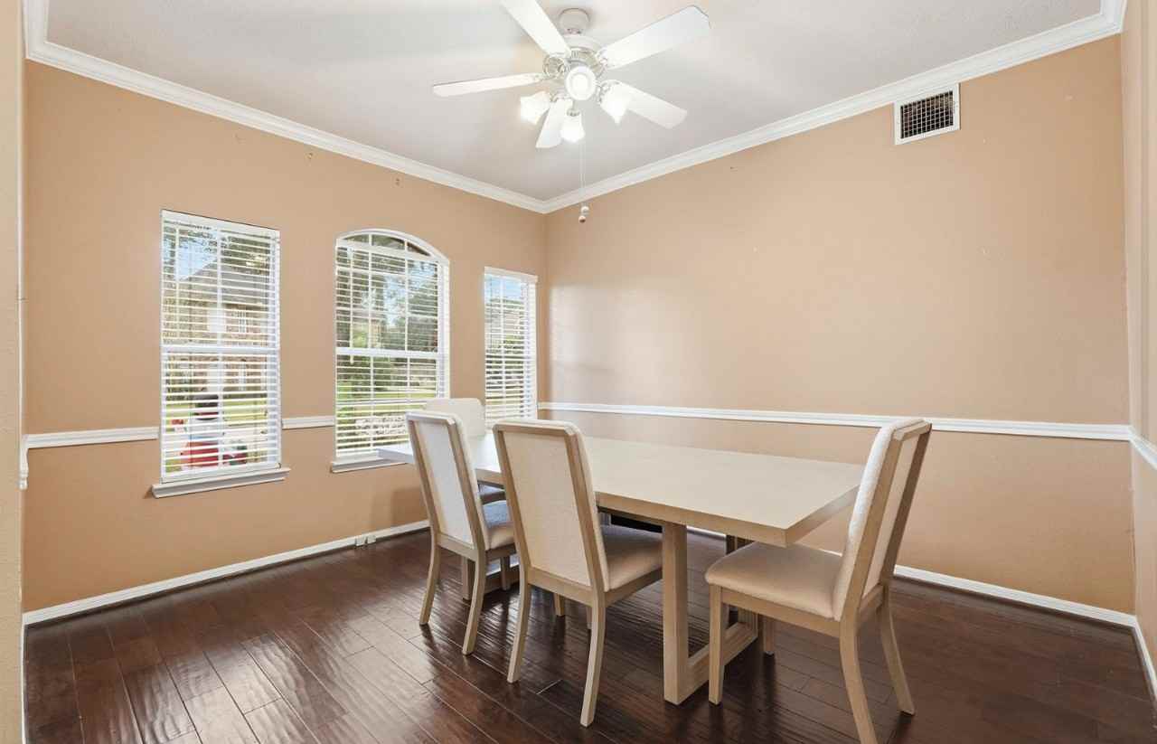 7903 Palmer Place Ln - Photo 4 of 19
