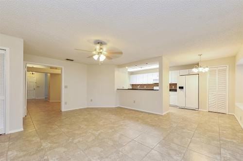 1906 Coral Tree Ct - Photo 5 of 12