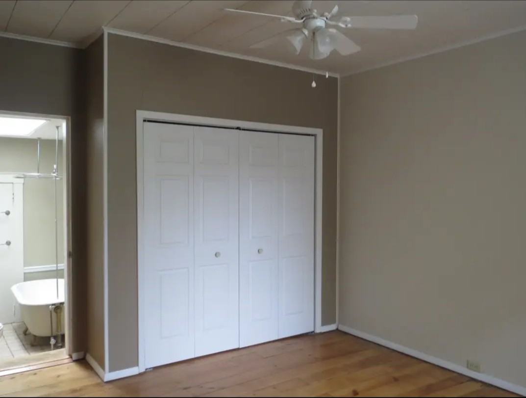 136 N George St - Photo 6 of 9