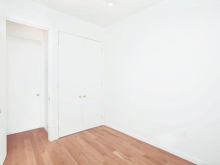410 E 153rd St #5 - Photo 4 of 9