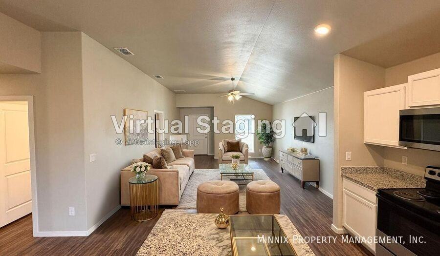 2033 Kenwood Ave - Photo 2 of 23