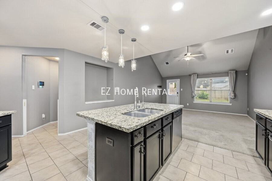 21615 Cavallo Ln - Photo 5 of 27