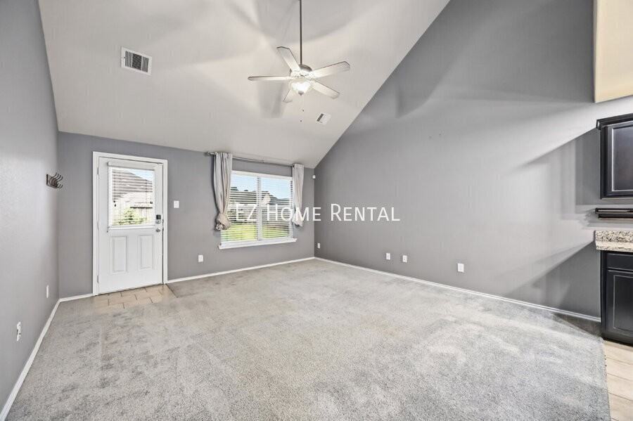 21615 Cavallo Ln - Photo 7 of 27