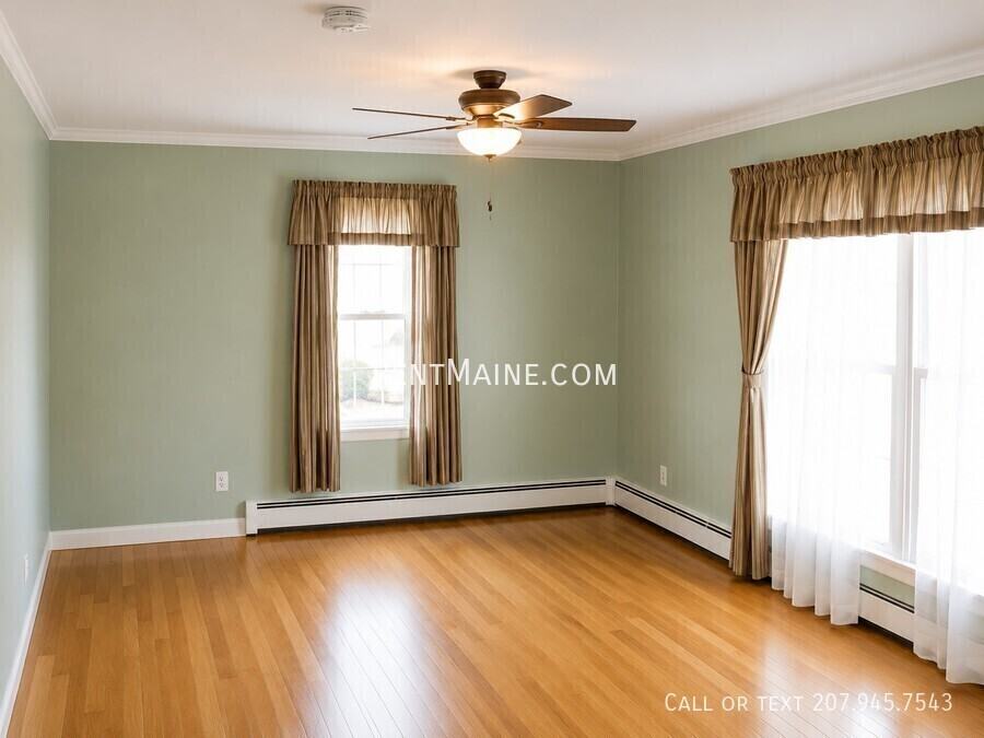 205 Silk St - Photo 7 of 26