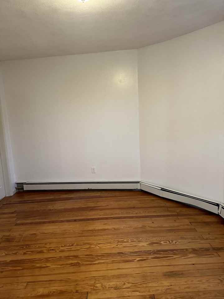 46 Gesler St #2 - Photo 3 of 18