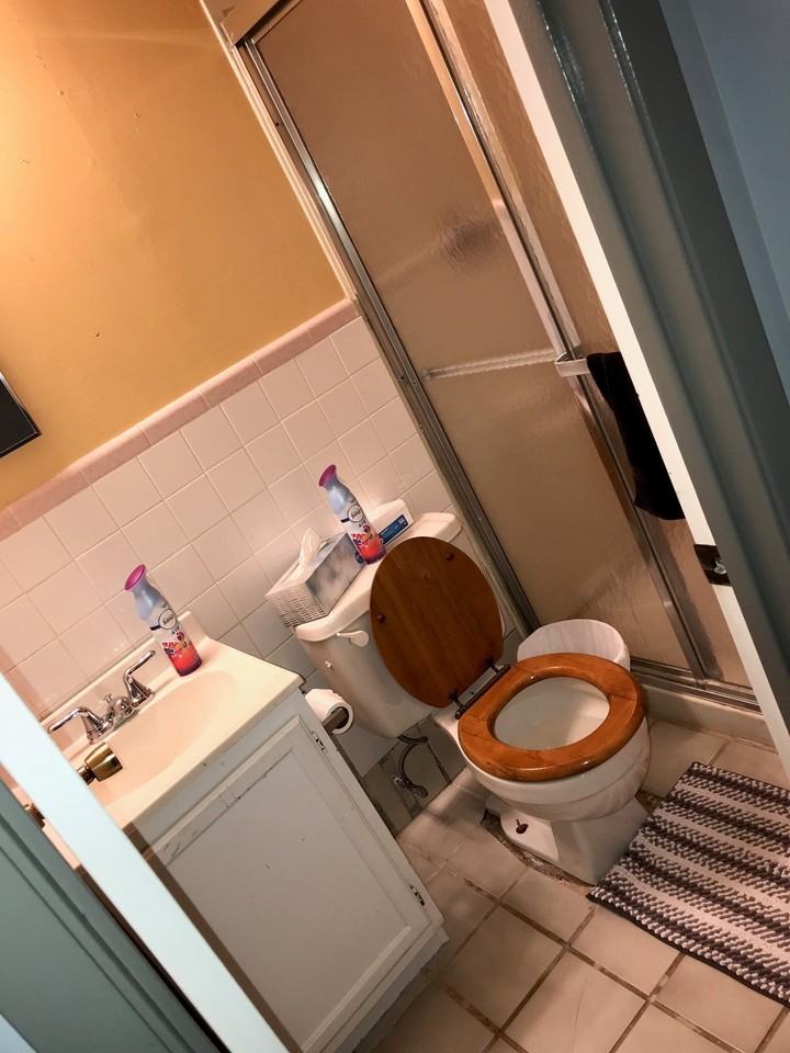 2734 W Randolph St #NA - Photo 2 of 13