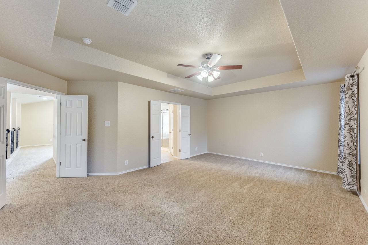 5723 White Oak Cv #NA - Photo 7 of 25