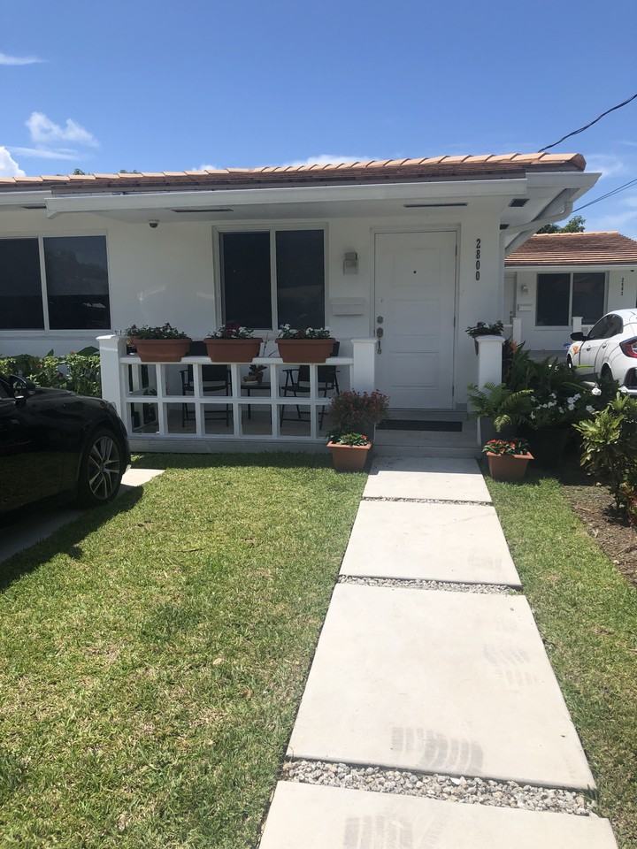2800 Sw 23rd Ter #2800 - Photo 3 of 4