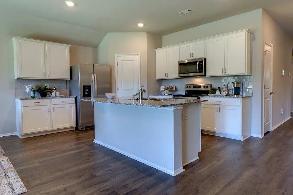 602 Cattleman Ct #NA - Photo 2 of 11