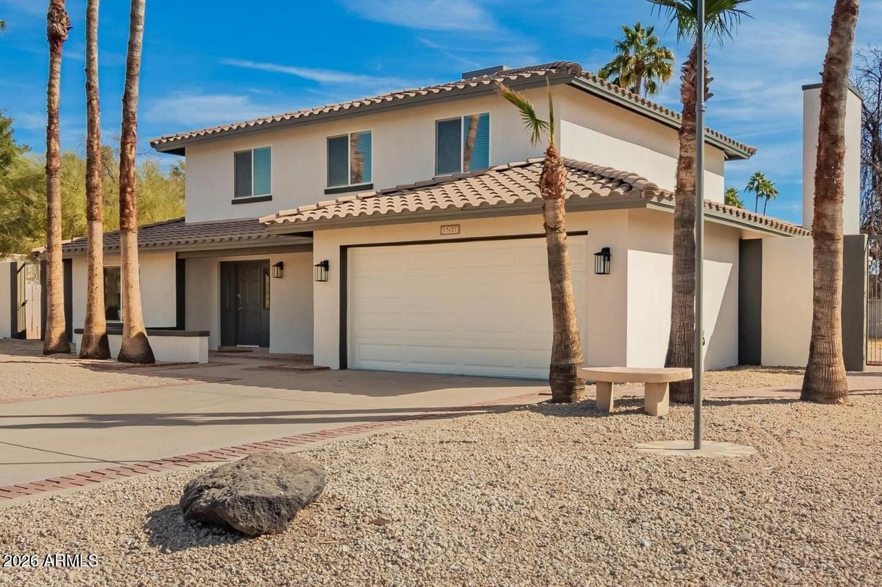 13627 N 57th Pl - Photo 4 of 31