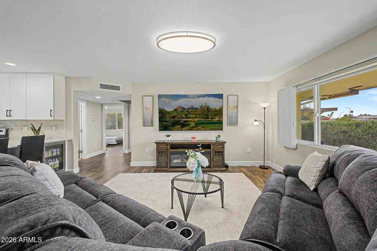 2837 W Union Hills Dr - Photo 4 of 50