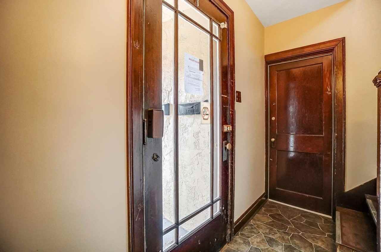 104 Bank Ave #2 - Photo 4 of 8