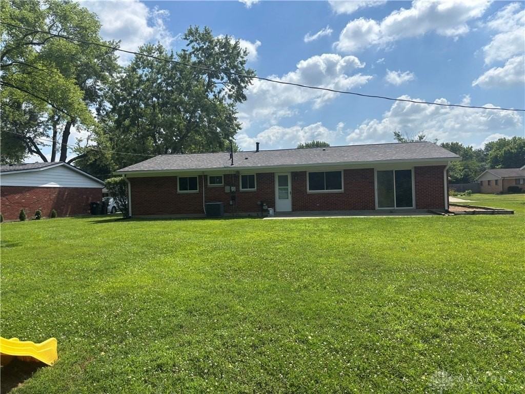 3833 Pobst Dr - Photo 2 of 9