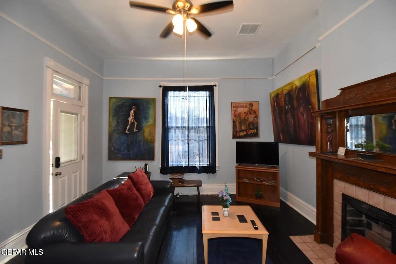 1214 N Kansas St - Photo 3 of 18