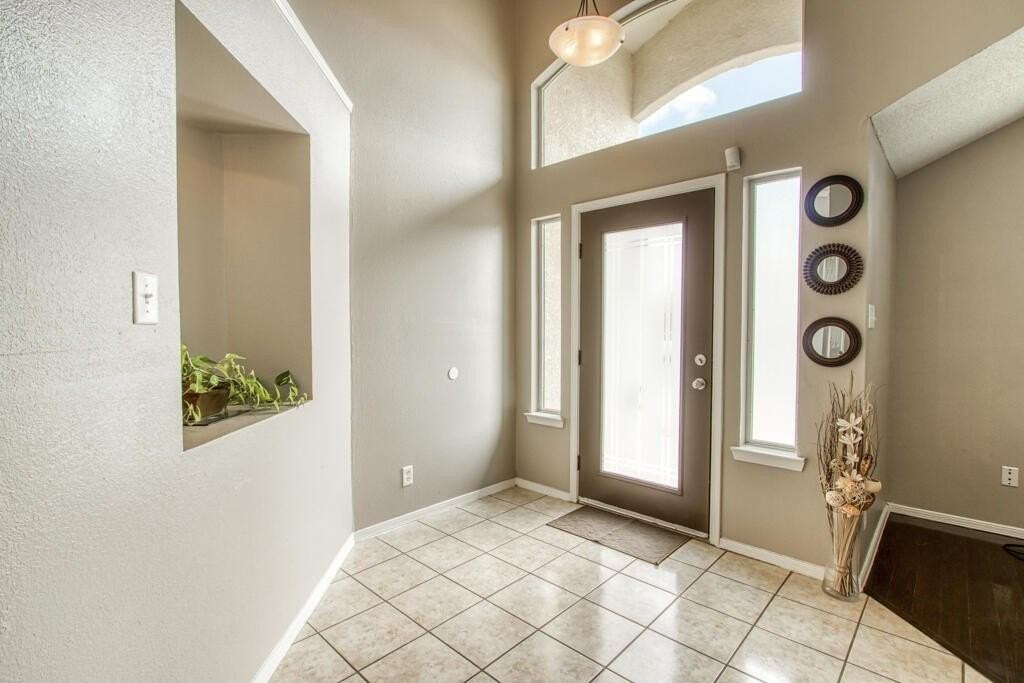 12561 Paseo Alegre Dr - Photo 5 of 34