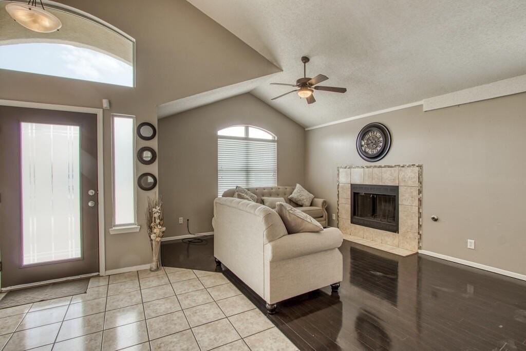 12561 Paseo Alegre Dr - Photo 7 of 34