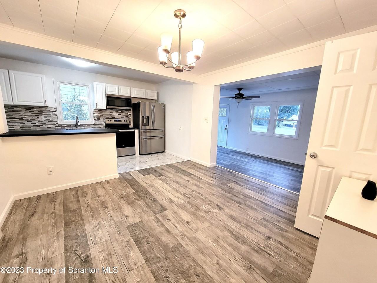 603 Spring St - Photo 6 of 13
