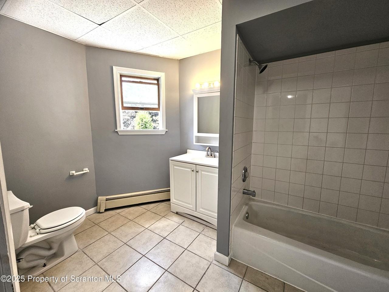 114 S Valley Ave #2 - Photo 3 of 8