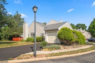 123 Harrow Dr - Photo 1 of 1