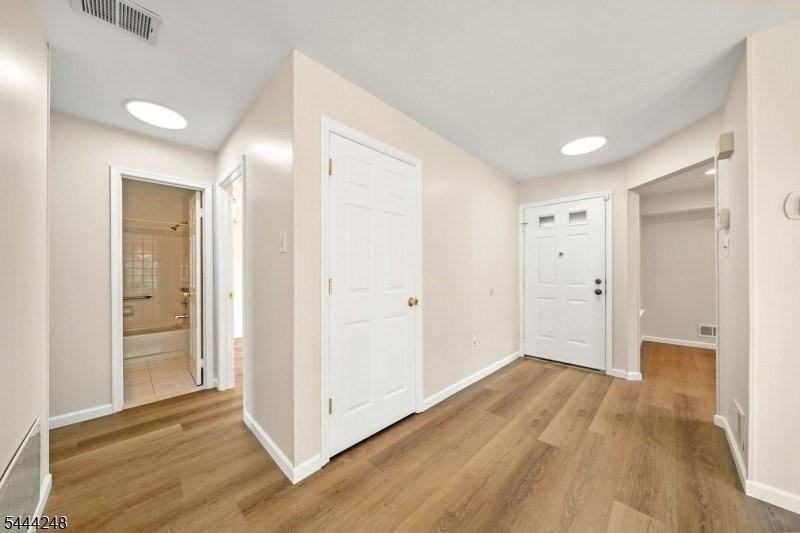 123 Harrow Dr - Photo 7 of 25