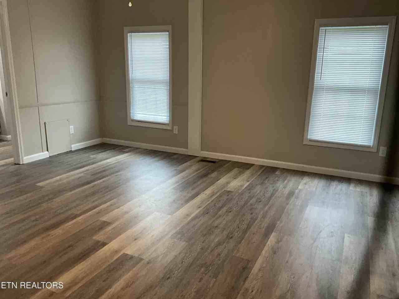 8047 Coppock Rd - Photo 7 of 18