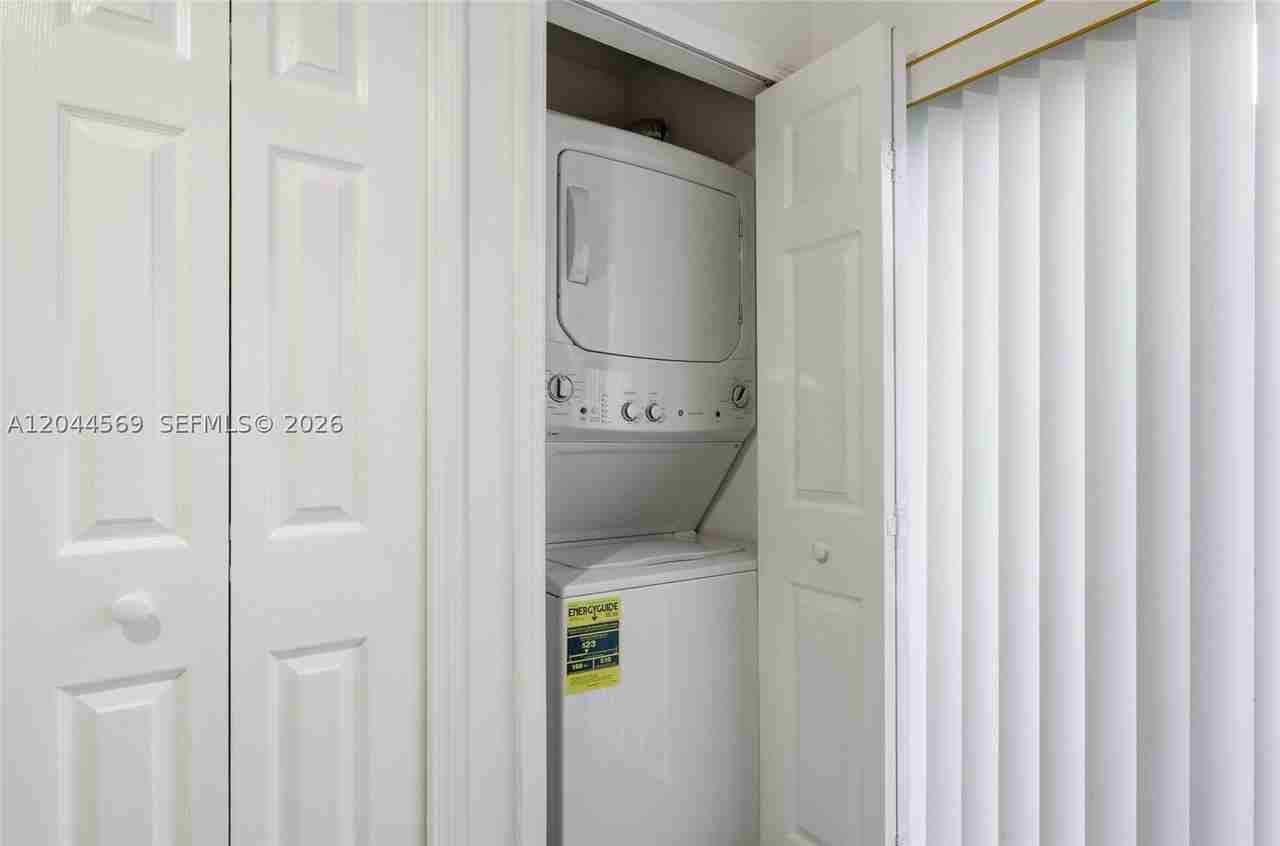 1251 Se 29th St #102-26 - Photo 7 of 12