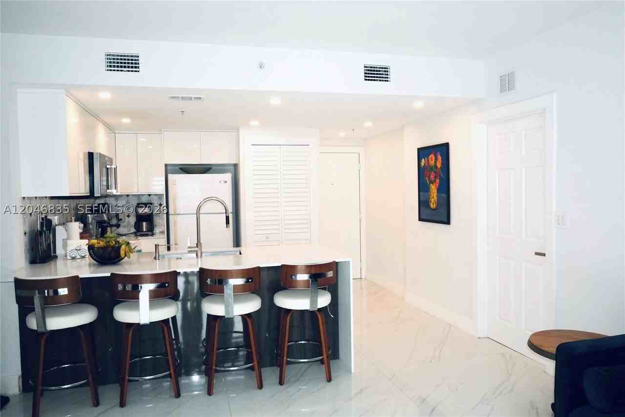 3410 Coral Way #PH05 - Photo 2 of 28
