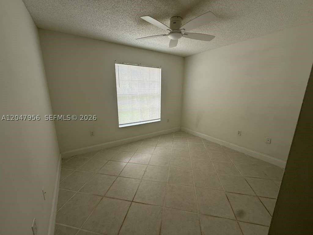 18171 Nw 18th St - Photo 6 of 14