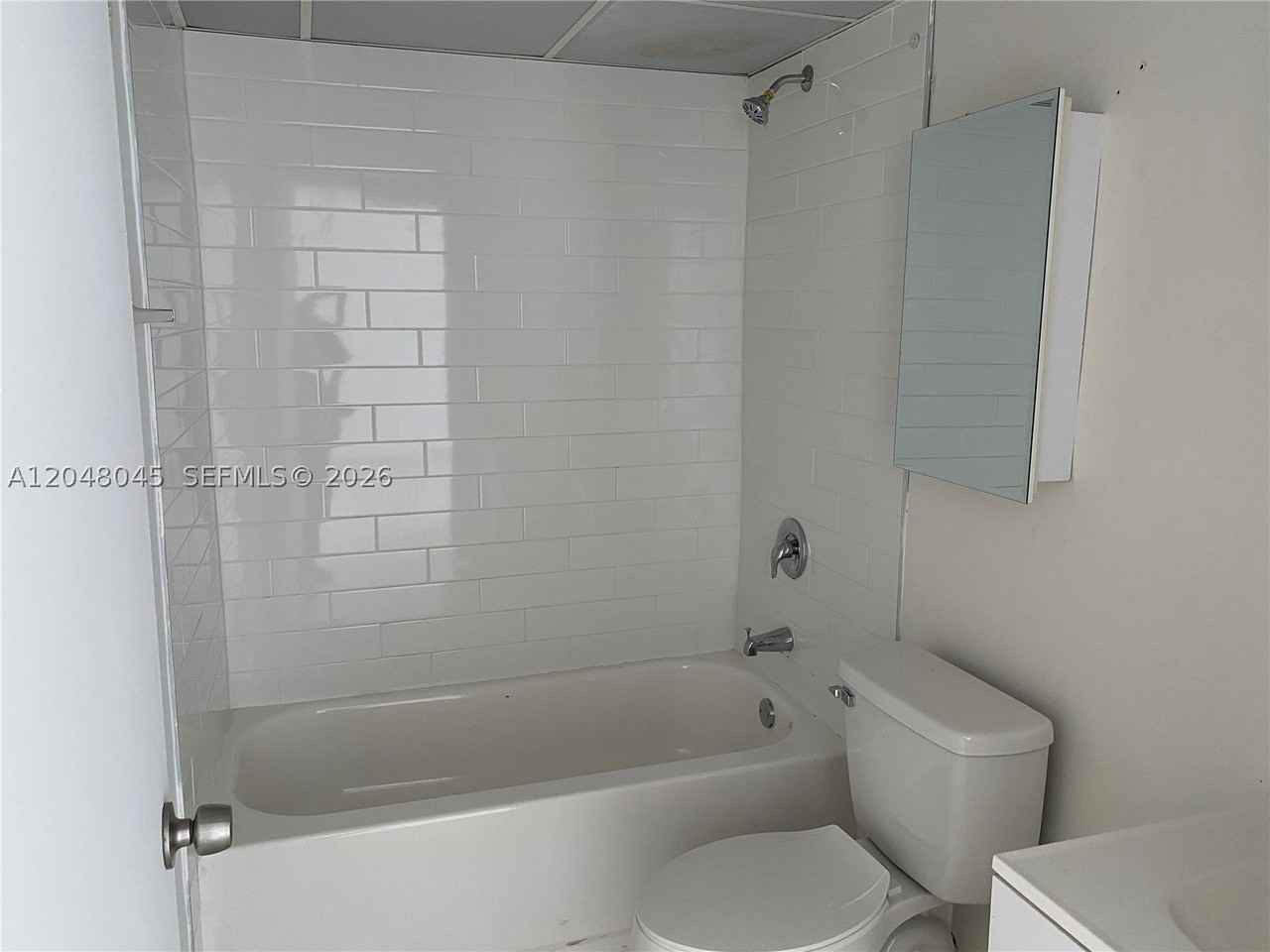 181 Nw 47th Ave #9 - Photo 6 of 16