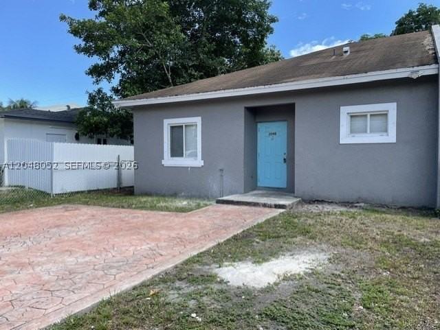 1240 Nw 102nd St #1240 - Photo 2 of 22