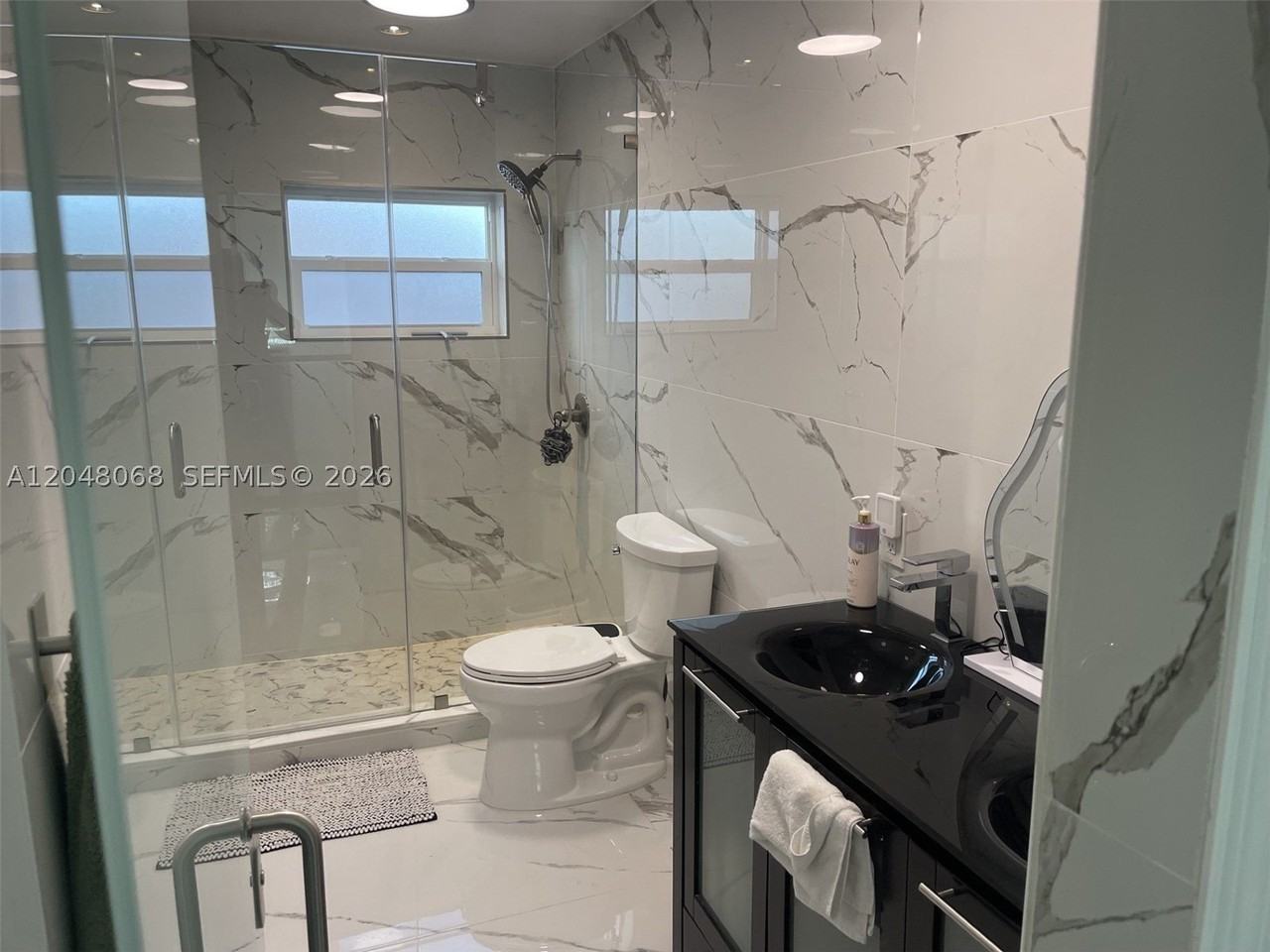 1440 Sw 118th Ave - Photo 5 of 24