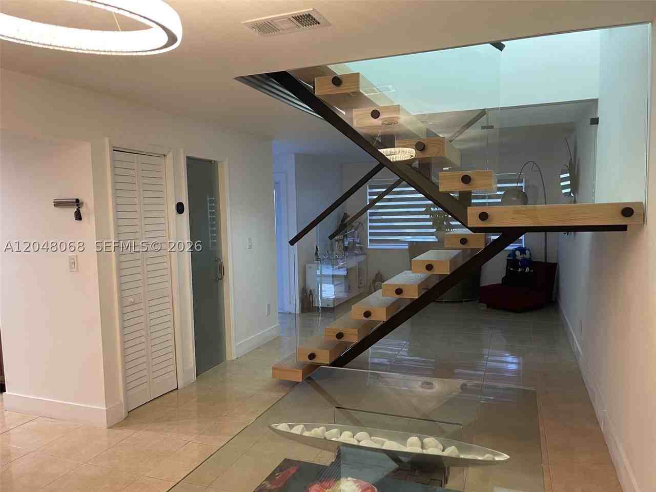 1440 Sw 118th Ave - Photo 6 of 24