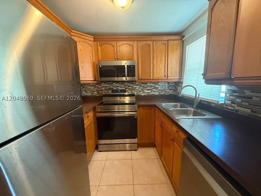 2755 W Atlantic Ave #105A - Photo 5 of 11