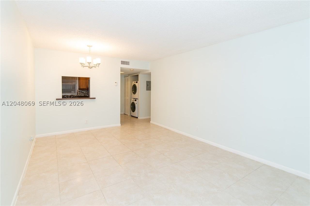 2755 W Atlantic Ave #105A - Photo 7 of 11